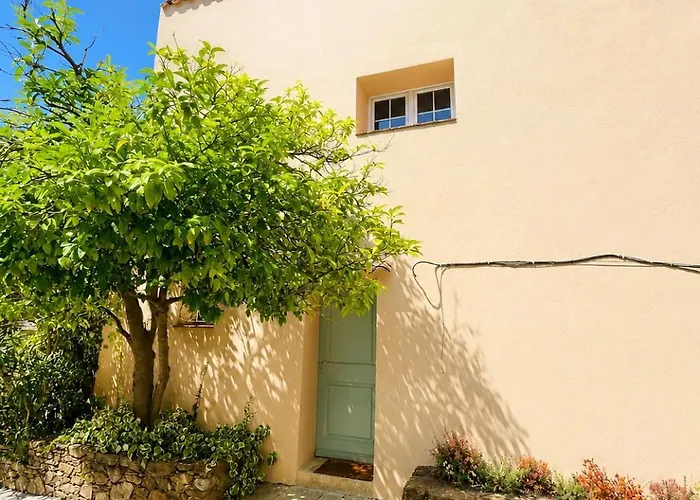 Charming House With Rooftop - Gassin
